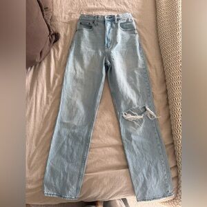 Abercrombie Curve Love 90s Straight Ultra High Rise Jean